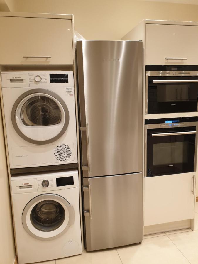 London Luxury Apartments 5 Min Walk From Ilford Station, With Free Parking Free Wifi Exteriör bild
