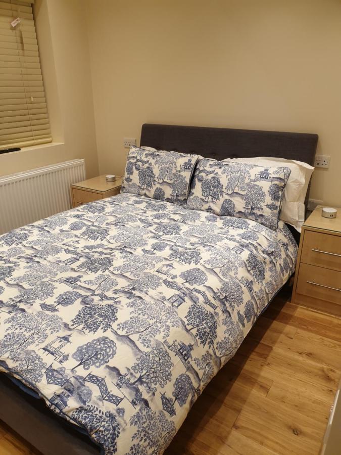 London Luxury Apartments 5 Min Walk From Ilford Station, With Free Parking Free Wifi Exteriör bild