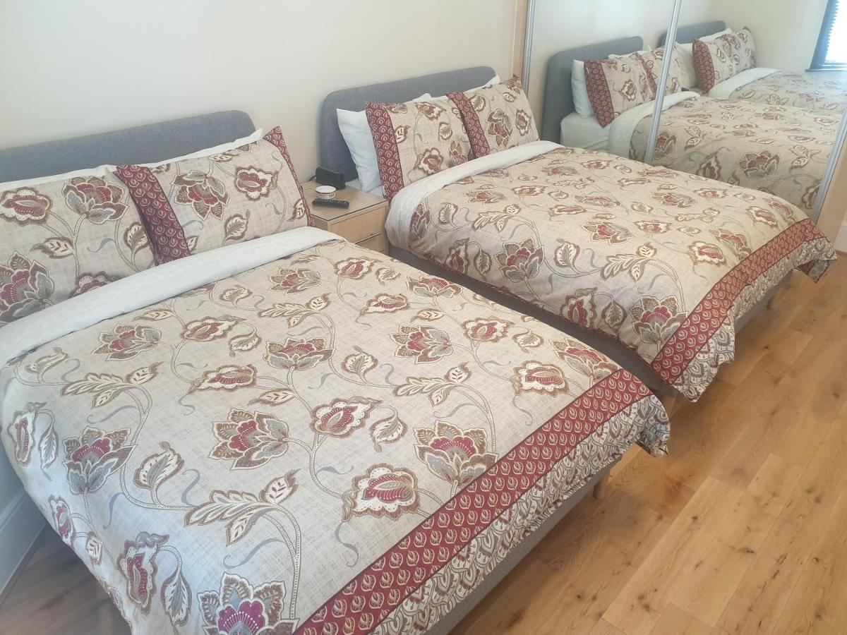 London Luxury Apartments 5 Min Walk From Ilford Station, With Free Parking Free Wifi Exteriör bild