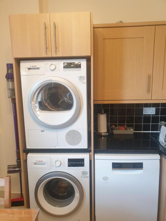 London Luxury Apartments 5 Min Walk From Ilford Station, With Free Parking Free Wifi Exteriör bild